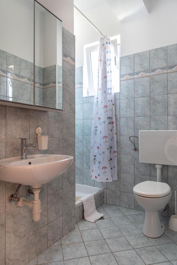 Rasin Apartments Pakoštane エクステリア 写真